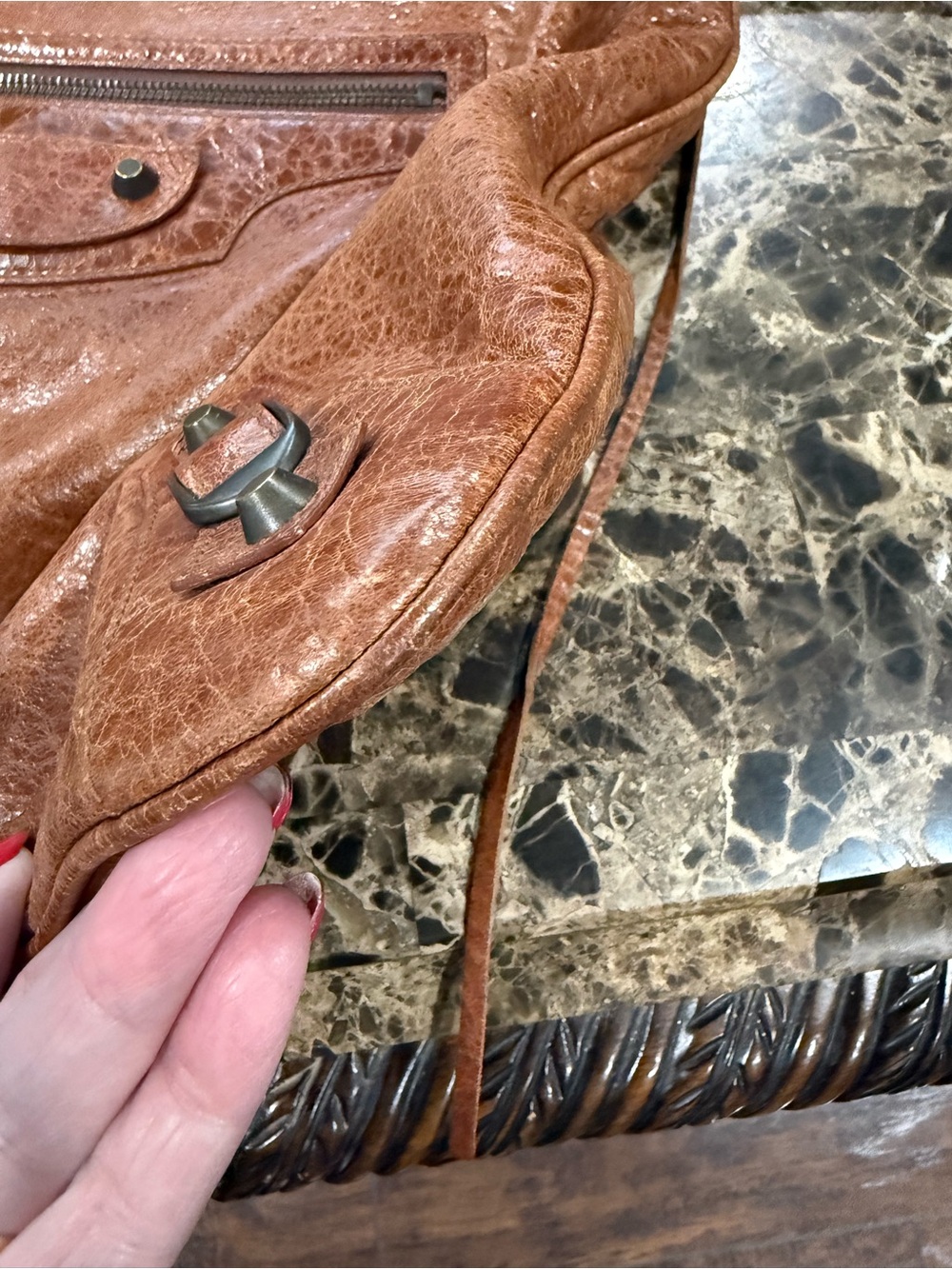 Balenciaga Chevre Leather Flat Messenger Bag Cognac Leather Style 177289 - Picture 11 of 16